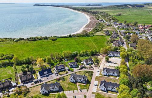 strandnahe FeWo mit Balkon, gratis Nutzung vom AHOI Erlebnisbad und Sauna in Sellin - Rex Rugia FeWo 30-8 - Foto 17