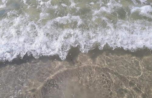 Casa Guarujá Esquina com Beira mar com Piscina grande na Enseada Pé na areia 50 metros - Foto 23