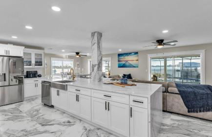 Lake, Pool, HotTub, Game Room, 8 Beds, Sleeps 17 - Foto 59