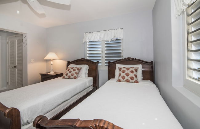 Grace Bay Beach Ocean Villas - Foto 24