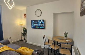 OG Stays VIII- Free Wifi, Free Parking, Family & Contractor - Foto 1