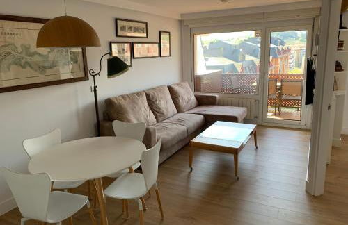 Residencial Sanz-Enea a 100m de la playa - Foto 1