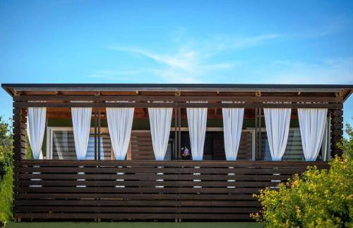 Cozy and Chic Little House with Pool Ivinj-2 - Foto 8