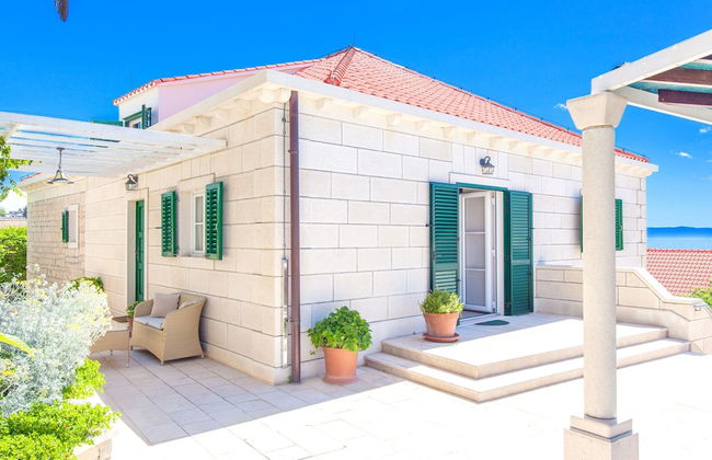 Villa in Selca With Pool Near Adriatic Sea - Photo 28