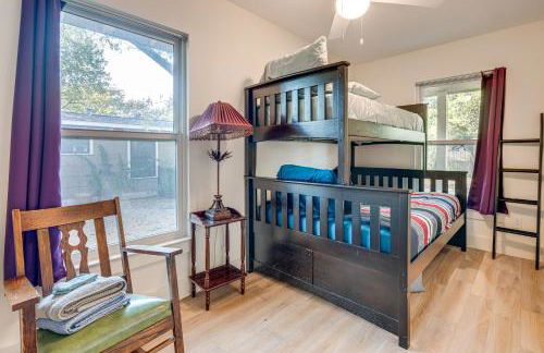 4 Mi to UT Austin Bright and Modern Family Home - Photo 14