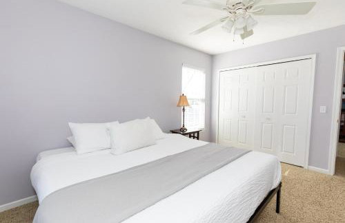 5 Bedroom Home in Old Homestead II - Photo 54