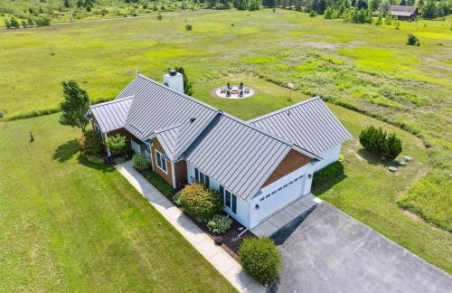 Grove Road Home - Private 5 Acres, Fire Pit, Spacious Retreat, Dog-F - Foto 6