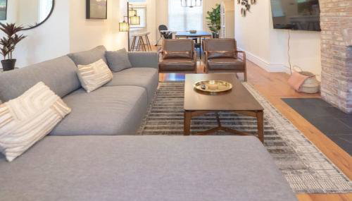 Spacious and Cozy St Louis Gem ABODEbucks - Photo 5