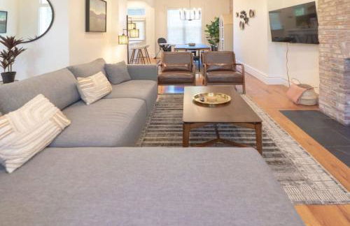 Spacious and Cozy St Louis Gem ABODEbucks - Photo 5