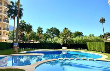 LOVELY APARTMENT DENIA, piscina, jacuzzi, pádel, parking - Foto 2