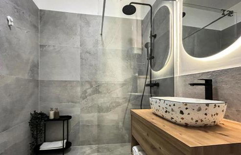 6 Bedroom Awesome Home In Prolozac - Foto 32