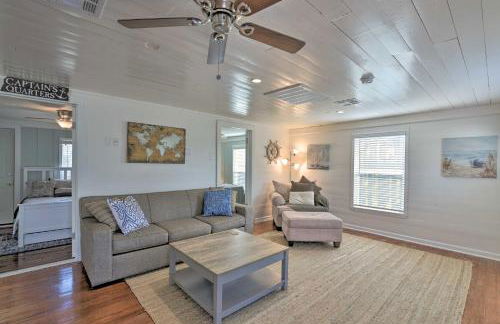 Walk to Beach and State Park! Bungalow in Galveston - Photo 5