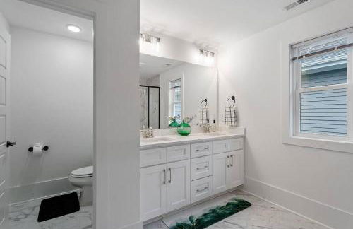 Home Near Lenovo Center and Carter Finley - Foto 20