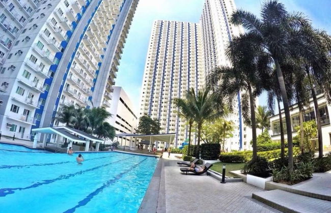 Grass Residences - Condo - Photo 20