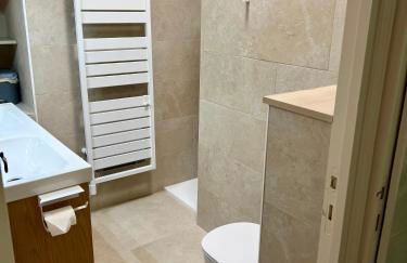 Escapade entre amis en Provence, 4 chambres, terrasse & jardin, proche Avignon - Foto 12