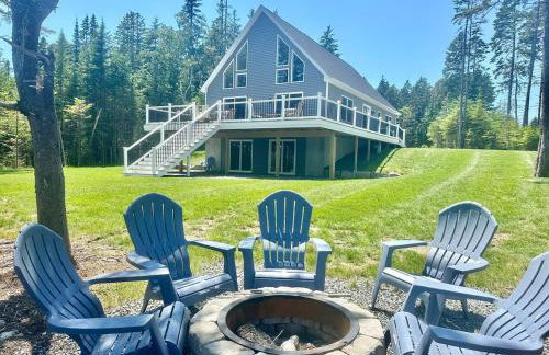 New 2023 Waterfront Home near Acadia with Hot Tub - Foto 1