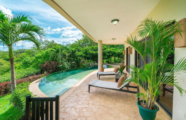 Hacienda-style Villa With Pool and Sweeping Ocean Views Above Potrero - Photo 35