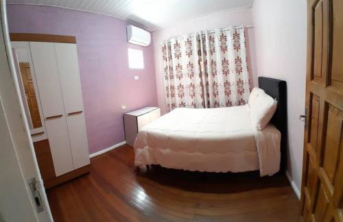 Casa Com 2 quartos, Garagem Ar tv - Foto 1