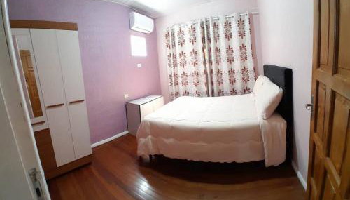 Casa Com 2 quartos, Garagem Ar tv - Foto 1