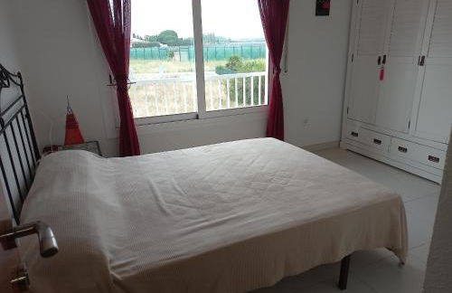 Casa con Piscina, A/A, BBQ, WiFi y Garaje en Sant Pere Pescador - ES-89-76 - Foto 15