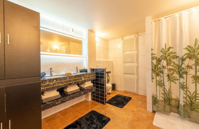 Luxury Apartment in Schin op Geul with Hot Tub & Sauna - Photo 27