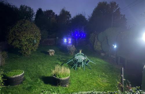 Andover Bungalow - Photo 8