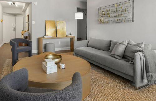 The Lexington - Serene Apartment, 5 min to DC with Free Parking and Metro - Foto 3