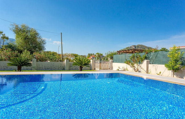 Villa Ozcelik Large Private Pool A C Wifi Car Not Required Eco-friendly - 2833 - Foto 17