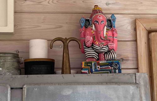 Romantic cliff top chalet at Whitsand Bay beach - Photo 9