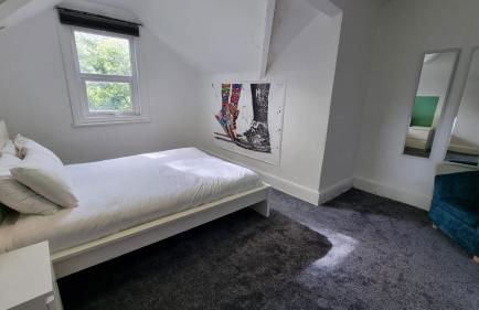 Ashton Mansion, Sleeps 20, Free Parking - Foto 28
