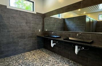 Couples Mirror Cabin- Reflections at Valley Bear Farms Resort - Foto 23
