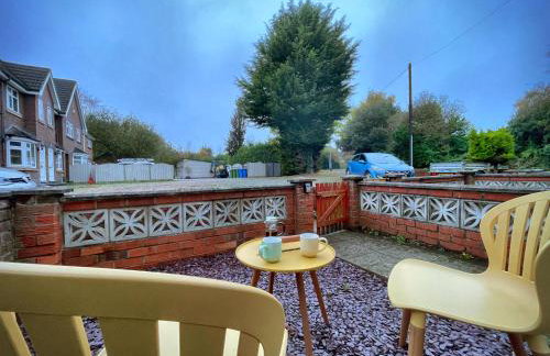 Stylish cottage in vibrant riverside village - Foto 9