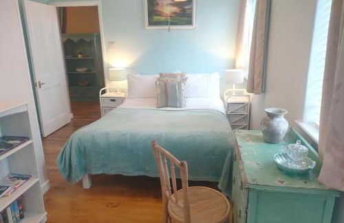 Blue Anchor House - Seaview, Hot Tub Apartments - Photo 26