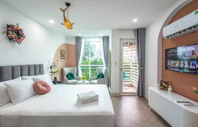 SAZI Church View Home - Free Nails/HairWash - Photo 43