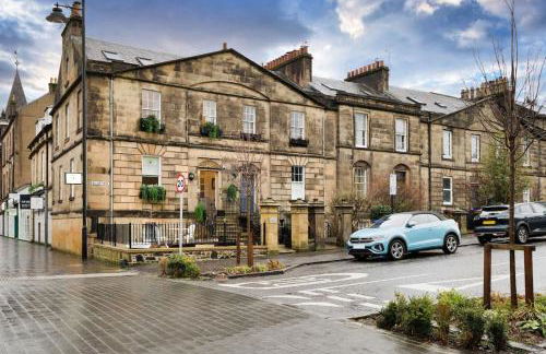 3-Bed Georgian Townhouse Next to Wellbeing Clinic - Foto 7