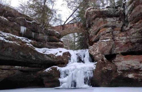 3 Bedroom in Hocking Hills w King Bed Logan Ohio - Foto 35