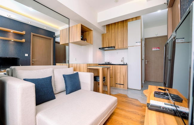 Best Homey and Comfort 2BR at Podomoro Golf View Apartment - Photo 16