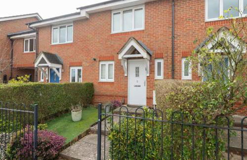 Cosy retreat with outdoor seating - Pass the Keys - Photo 10