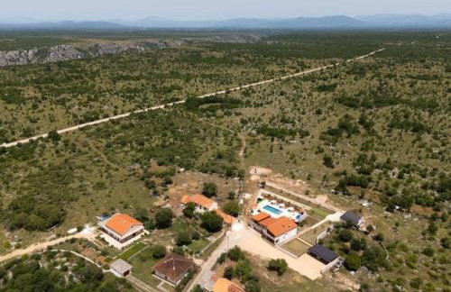 Five Bedroom Villa With Pool - Foto 40