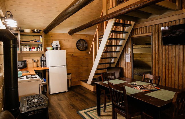 Portage Lakeside Cabins - Photo 13