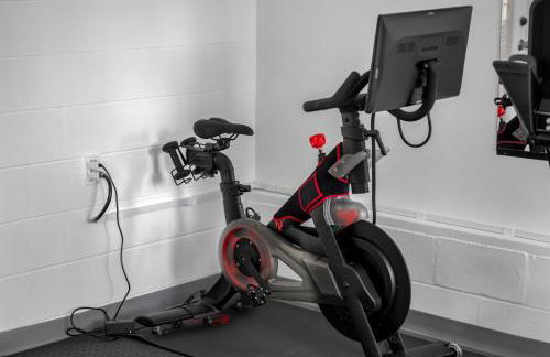 WOW! Pickleball Gym Stylish Modern Living - Foto 49