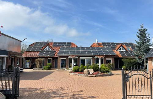 Modern House Gehrden auf 2 Etagen, Nice Garten, Barbecue, Contactless Check-in, free parking - Foto 145