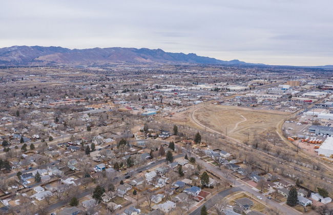 Stir Crazy! Bike Trails, Dogs OK, Food & Nightlife - Foto 37