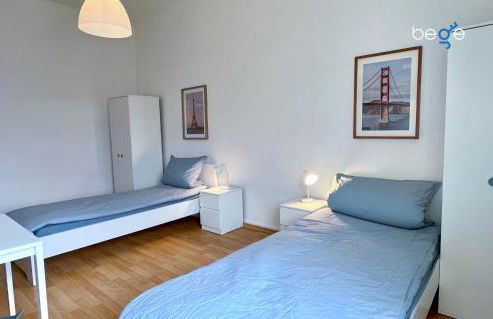 BEGE APARTMENTS Momentum Stay - Photo 2