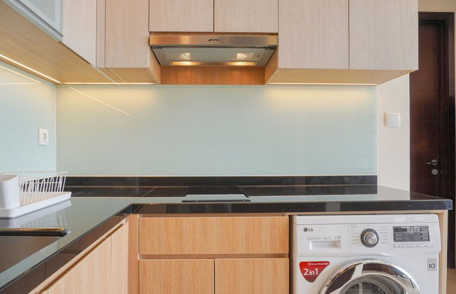 Comfy And Elegant 2Br With Private Lift At Menteng Park Apartment - Photo 8