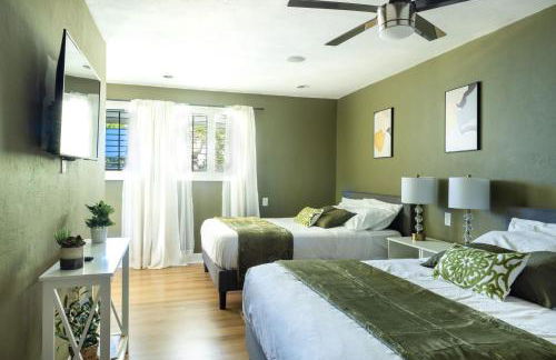 Spacious 3-Bedroom Villa with Heated Saltwater Pool and Fenced Yard in Oakland Park - Foto 31