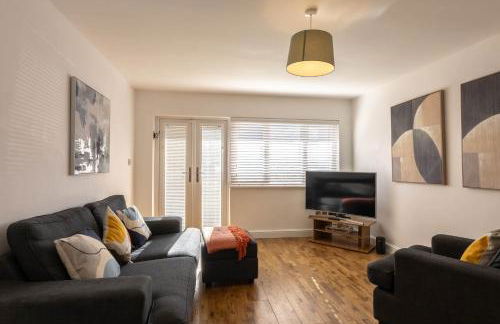 Paisley with Parking & Balcony - Pass the Keys - Foto 22