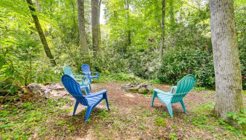 Pet-Friendly Creekside Cabin with Pool Access! - Foto 2
