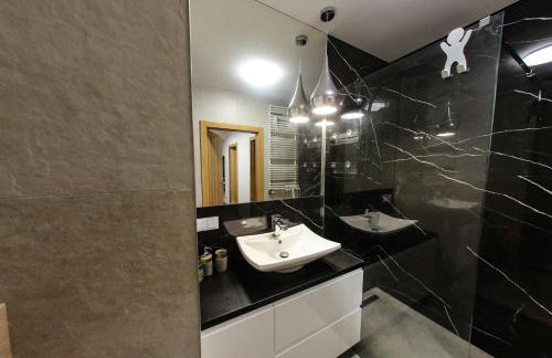 Apartament Królowej Jadwigi z garażem - Foto 17