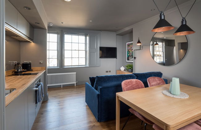 Hiding Space - Trim Street Apartments - Foto 63